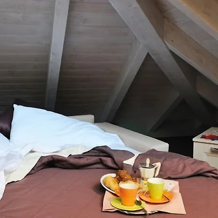 Lägenhetshotell Maurice 4*