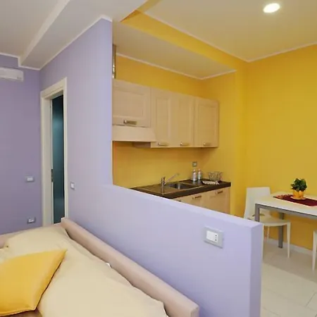 Maurice Lägenhetshotell Stresa