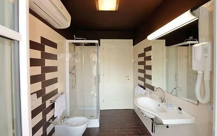 Maurice Aparthotel 4*