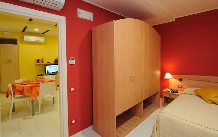 Aparthotel Maurice 4*